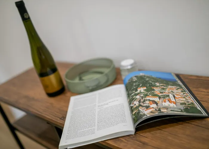 Centar 1 * Vela Luka